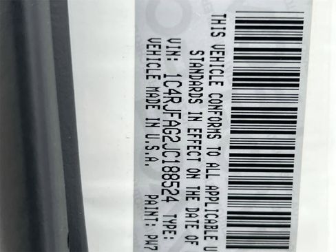 Used 2018 Jeep Grand Cherokee Laredo image 34