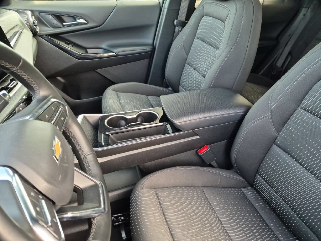 Used 2025 Chevrolet Equinox LT FWD image 25