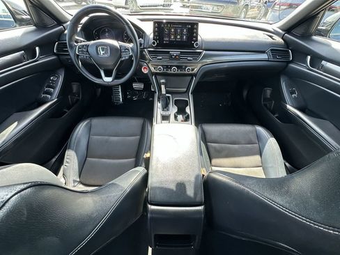 Used 2018 Honda Accord Sport image 29