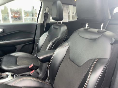 Used 2020 Jeep Compass Latitude image 19