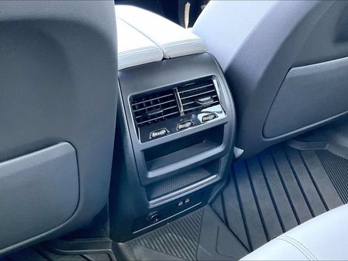 Used 2026 BMW X5 sDrive40i w/ Premium Package RWD image 24
