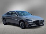 Used 2022 Hyundai Sonata SEL w/ Convenience Package image 2