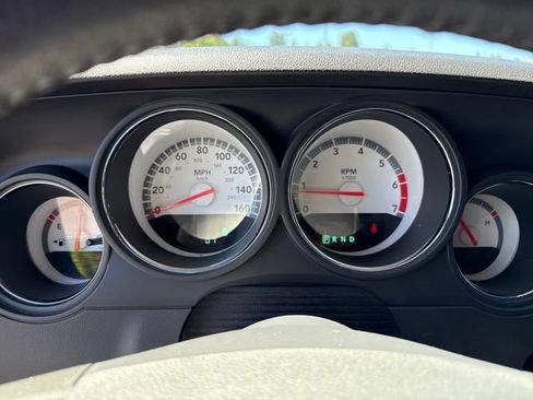Used 2009 Dodge Challenger R/T w/ Sound Group RWD image 23