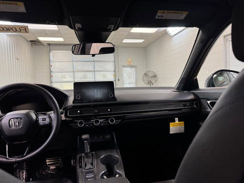 New 2025 Honda Civic Sport image 18