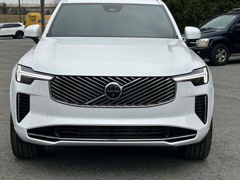 New 2026 Volvo XC90 B6 Plus w/ Protection Package Premier image 8
