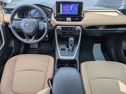 Used 2025 Toyota RAV4 XLE image 8