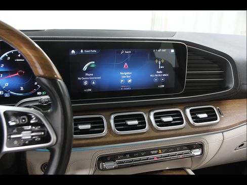 Used 2021 Mercedes-Benz GLE 350 4MATIC image 10