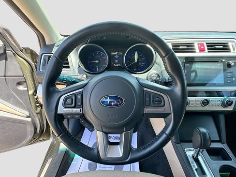 Used 2015 Subaru Outback 2.5i Limited AWD/4WD image 11