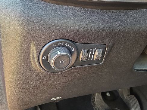 Used 2025 Jeep Compass Limited AWD/4WD image 25
