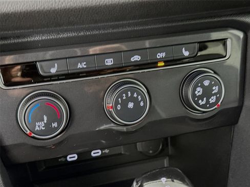 Used 2024 Volkswagen Tiguan Wolfsburg Edition image 15