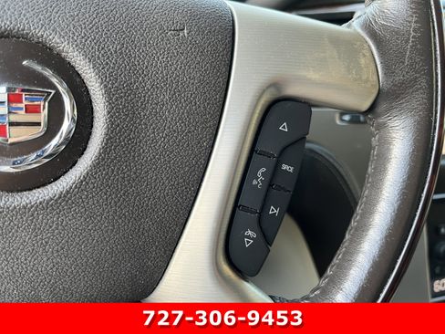 Used 2013 Cadillac Escalade ESV Platinum RWD image 22