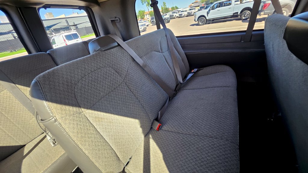 Used 2025 Chevrolet Express 3500 LT w/ LT Preferred Equipment Group RWD image 23
