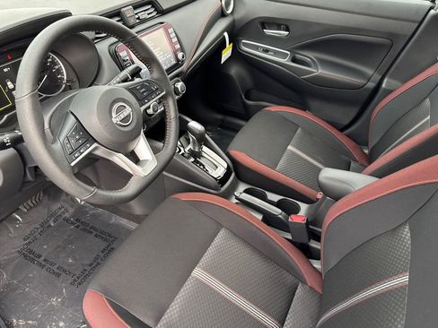 New 2025 Nissan Versa SR w/ Trunk Package image 7