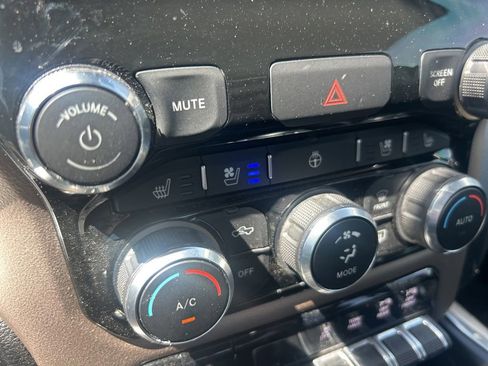 Used 2022 RAM 1500 Laramie AWD/4WD image 13