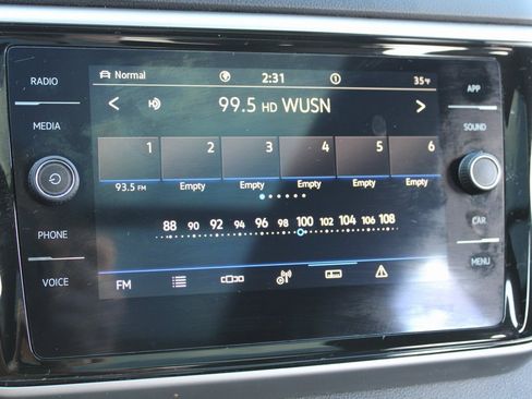 Certified 2022 Volkswagen Atlas Cross Sport SE image 16