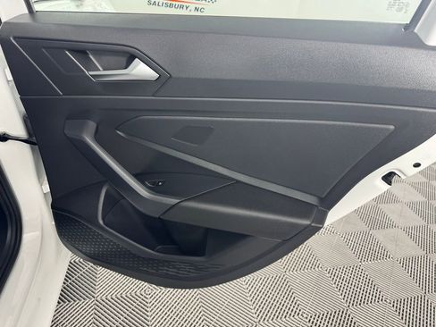 Used 2022 Volkswagen Jetta S image 23