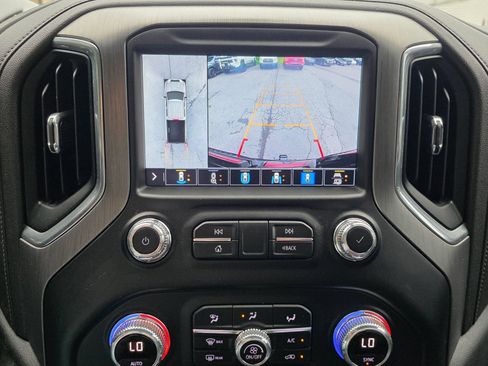 Used 2023 GMC Sierra 2500 Denali w/ Technology Package AWD/4WD image 25