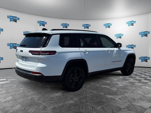 Used 2023 Jeep Grand Cherokee L Laredo AWD/4WD image 6