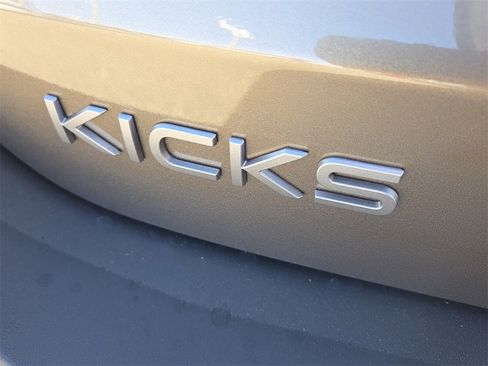 New 2026 Nissan Kicks S image 9