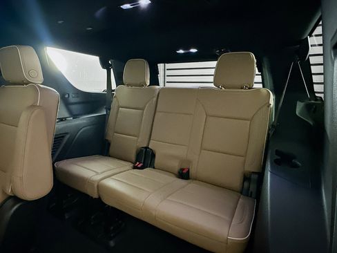 Used 2023 Chevrolet Tahoe Premier image 31