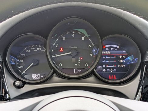 Certified 2026 Porsche Macan AWD/4WD image 16