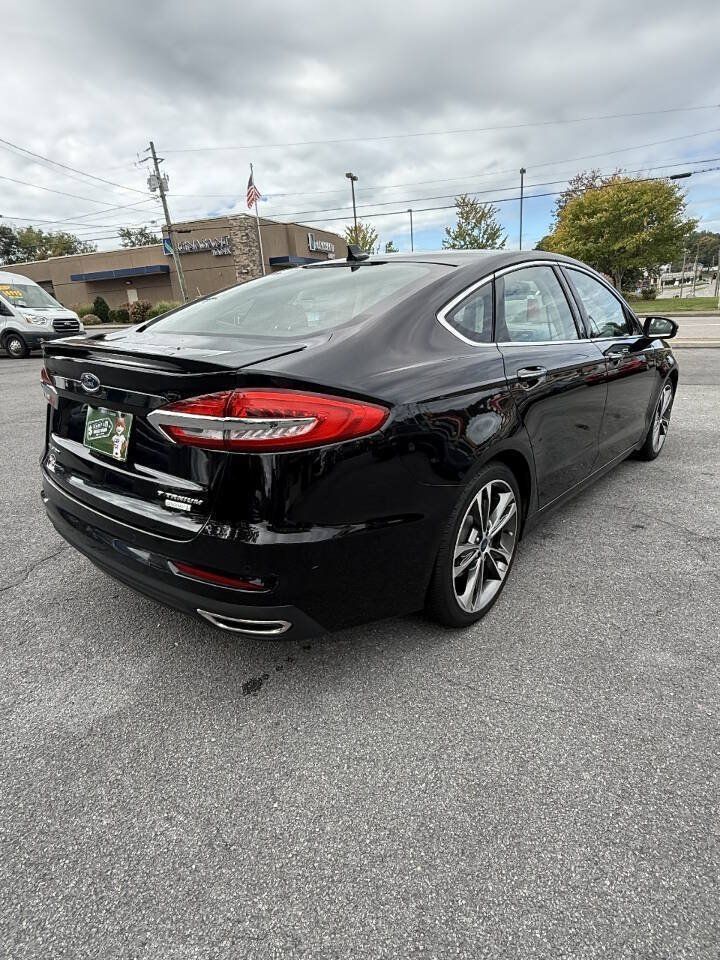 Used 2020 Ford Fusion Titanium FWD image 4