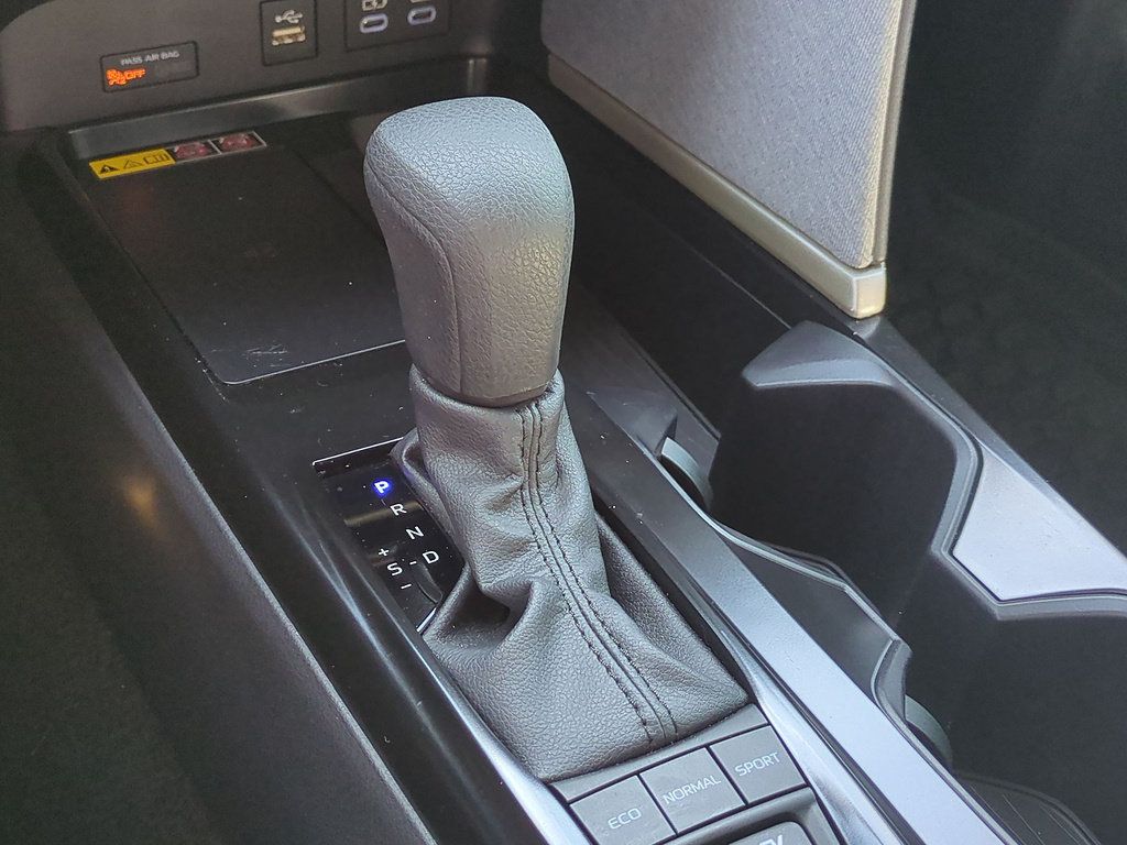 Used 2026 Toyota Camry LE FWD image 23