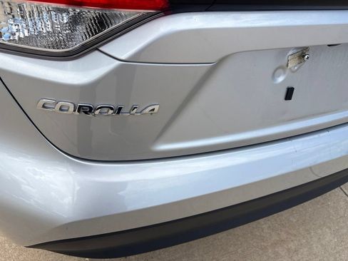 Used 2025 Toyota Corolla LE FWD image 21
