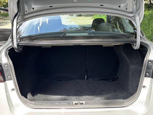 Used 2025 Nissan Versa SV FWD image 24