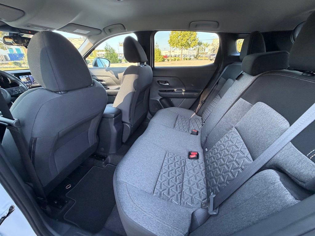 New 2027 Nissan Kicks SV FWD image 23