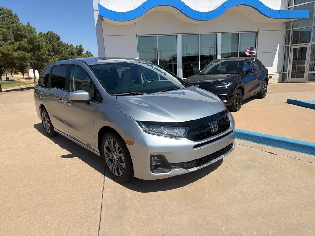 New 2026 Honda Odyssey Touring image 3