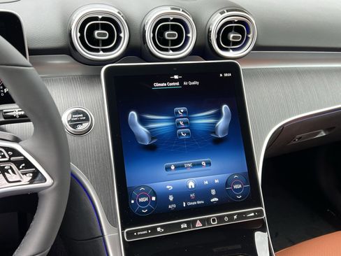 New 2026 Mercedes-Benz C 300 4MATIC Sedan image 19