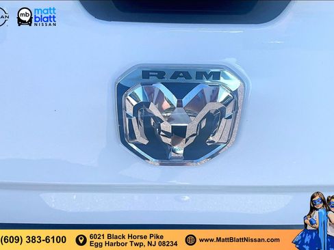 Used 2024 RAM 2500 Big Horn AWD/4WD image 30