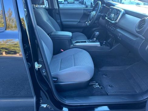 Used 2023 Toyota Tacoma SR5 image 5