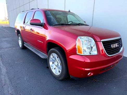 Used 2012 GMC Yukon XL SLT image 3