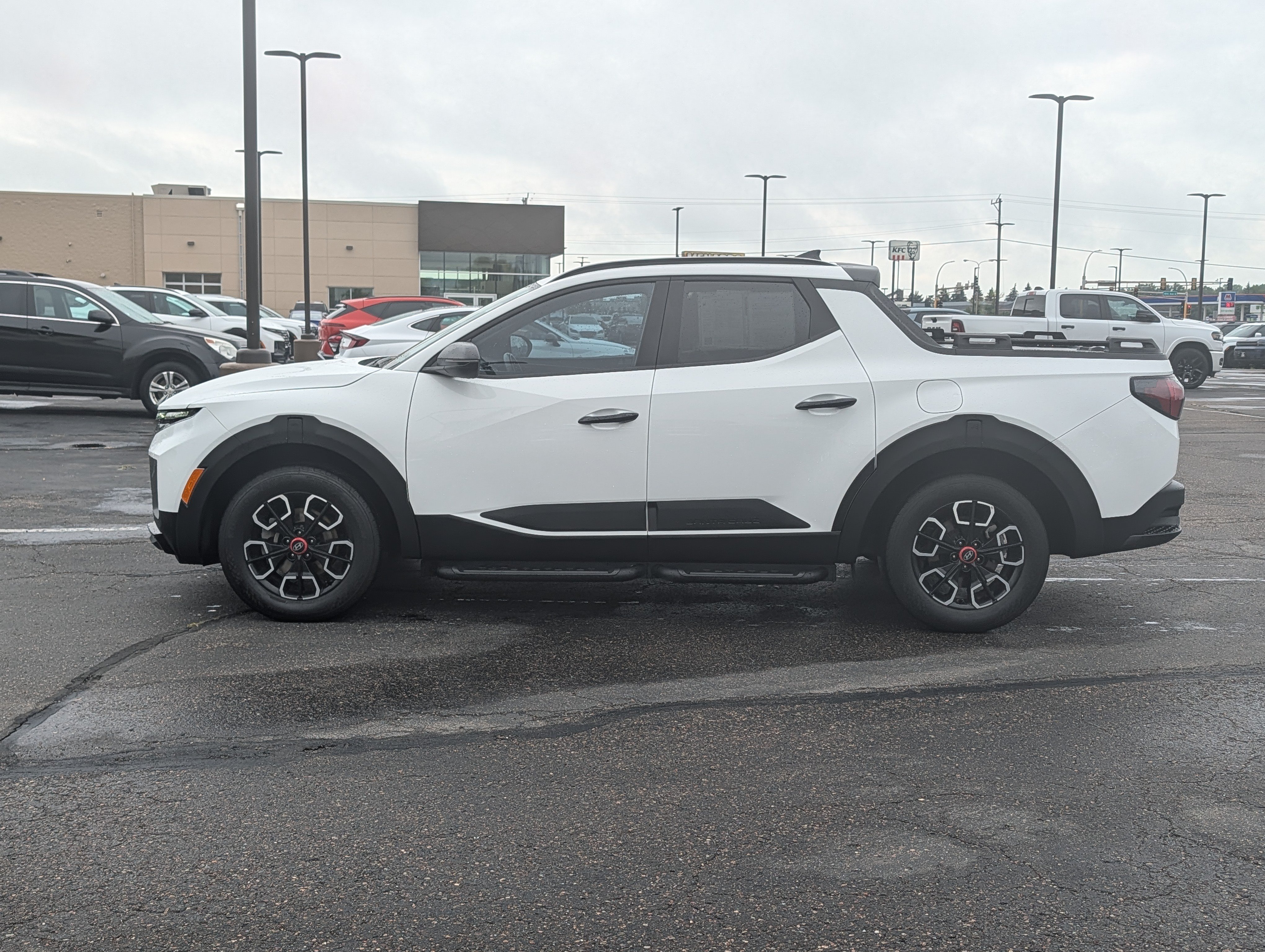 Used 2024 Hyundai Santa Cruz XRT AWD/4WD image 2