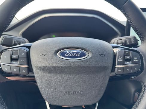 New 2025 Ford Escape SE image 43