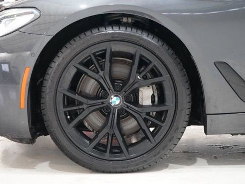 Used 2023 BMW 540i xDrive w/ M Sport Package AWD/4WD image 11