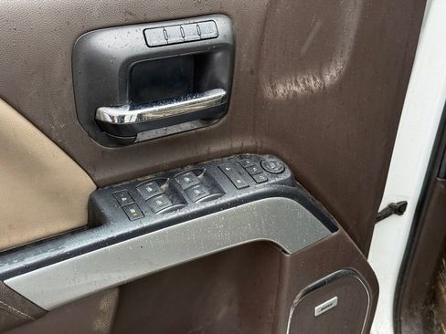 Used 2017 Chevrolet Silverado 1500 LTZ Z71 w/ LTZ Plus Package image 12