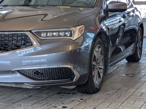 Used 2019 Acura TLX image 10