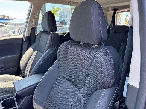 Used 2024 Subaru Forester Premium AWD/4WD image 3
