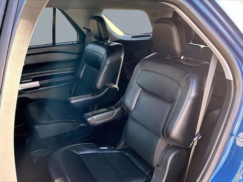 Used 2022 Ford Explorer Limited image 26