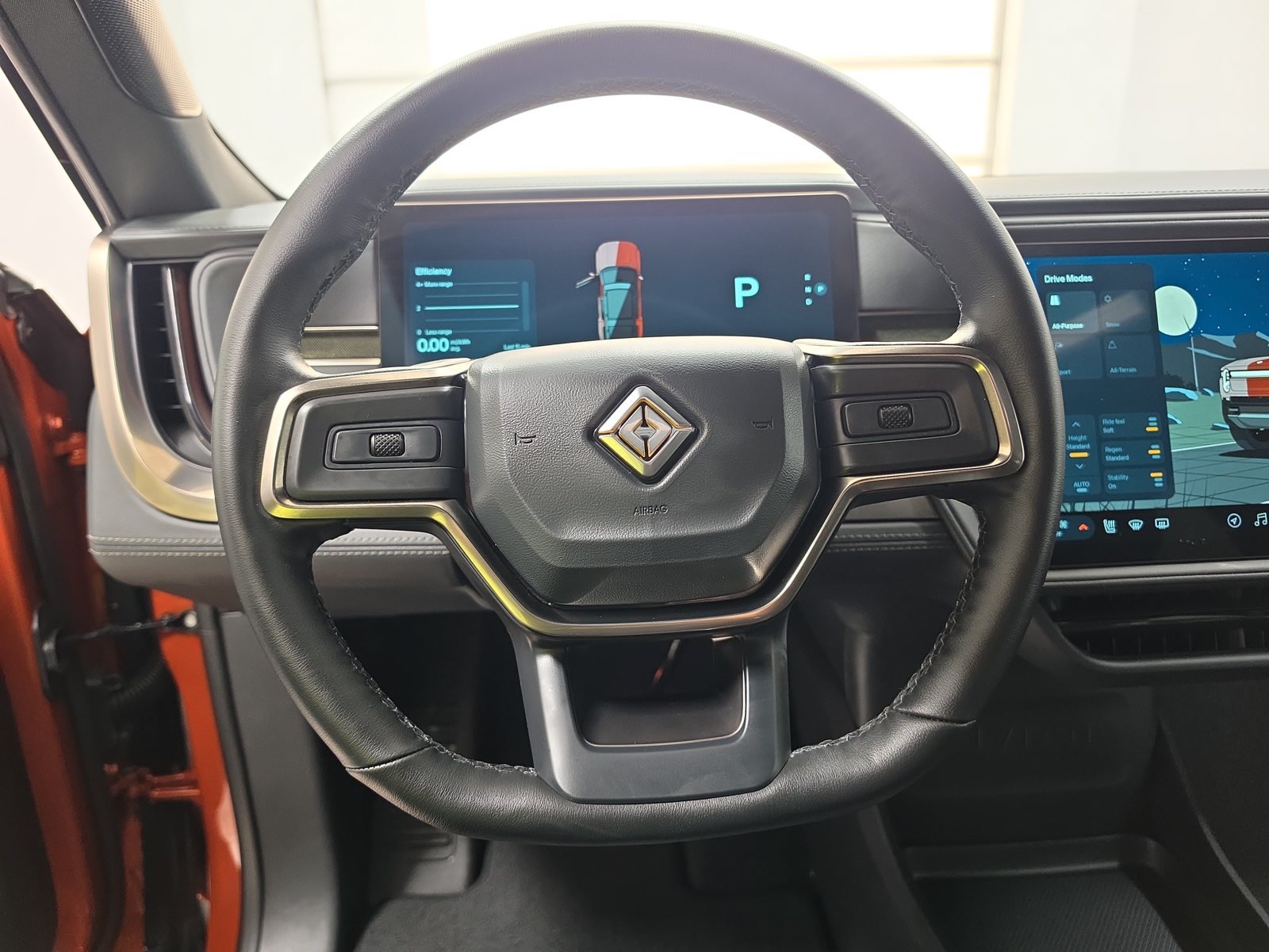 Used 2025 Rivian R1S Adventure Dual AWD/4WD image 28