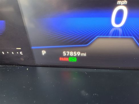 Used 2022 Volkswagen Tiguan SE w/ Panoramic Sunroof Package image 34