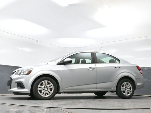 Used 2019 Chevrolet Sonic LS FWD image 29