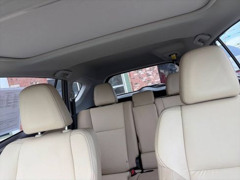 Used 2015 Toyota RAV4 Limited AWD/4WD image 29
