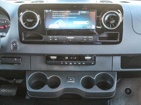 New 2026 Mercedes-Benz Sprinter 2500 image 14