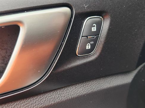 Used 2023 Ford Ranger Lariat w/ Tremor Off-Road Package image 29