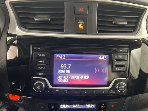 Used 2018 Nissan Sentra SR w/ SR Midnight Edition Package image 14