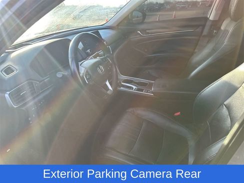 Used 2018 Honda Accord Touring image 5